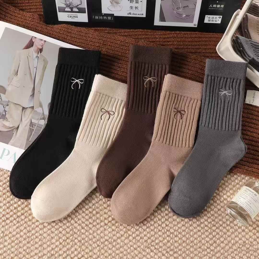جوراب زنانه ساقدار گلدوزی🎀